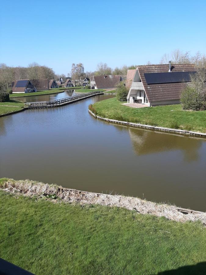 De Waterlelie Gezellig En Sfeervol Aan Het Water Villa Gramsbergen Exterior photo