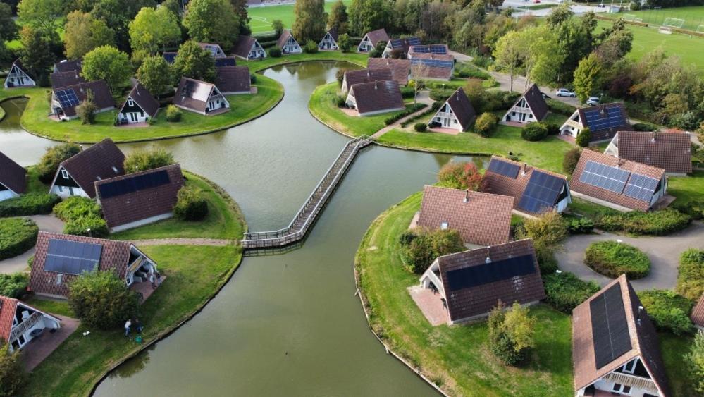 De Waterlelie Gezellig En Sfeervol Aan Het Water Villa Gramsbergen Exterior photo